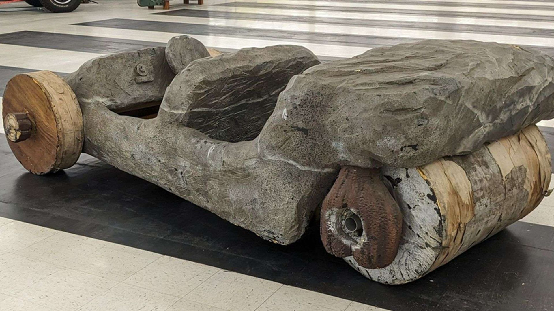 Серый задний фонарь Rubble Racer 1994 года