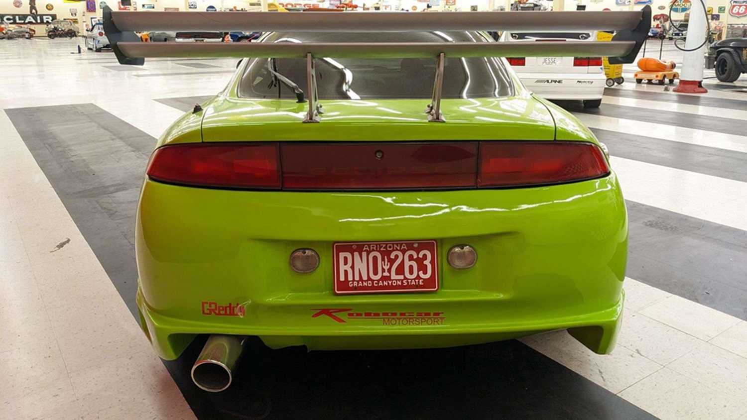 Зеленый Mitsubishi Eclipse FandF 1995 года выпуска