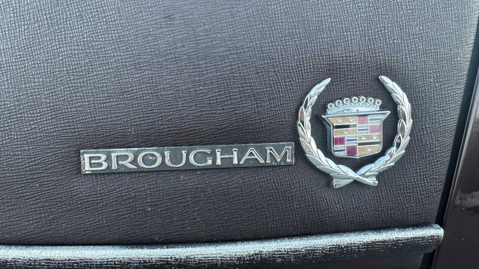 1996_cadillac_fleetwood_badge