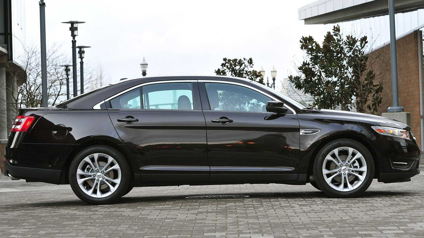 Ford Taurus: Affordable Full-Size Sedan from the 2010s