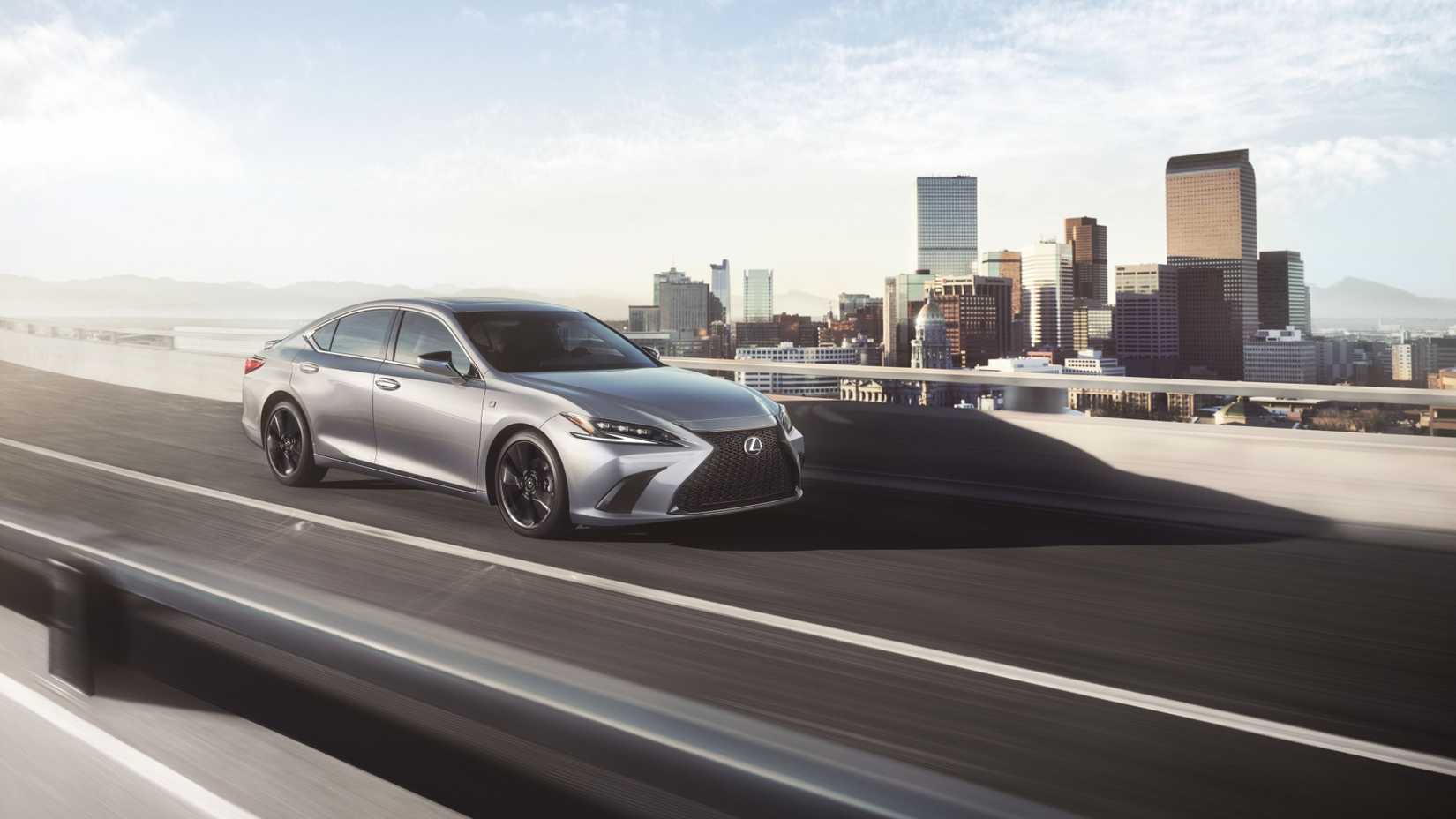 Lexus Surpasses Mercedes in Luxury Car Sales in 2025
