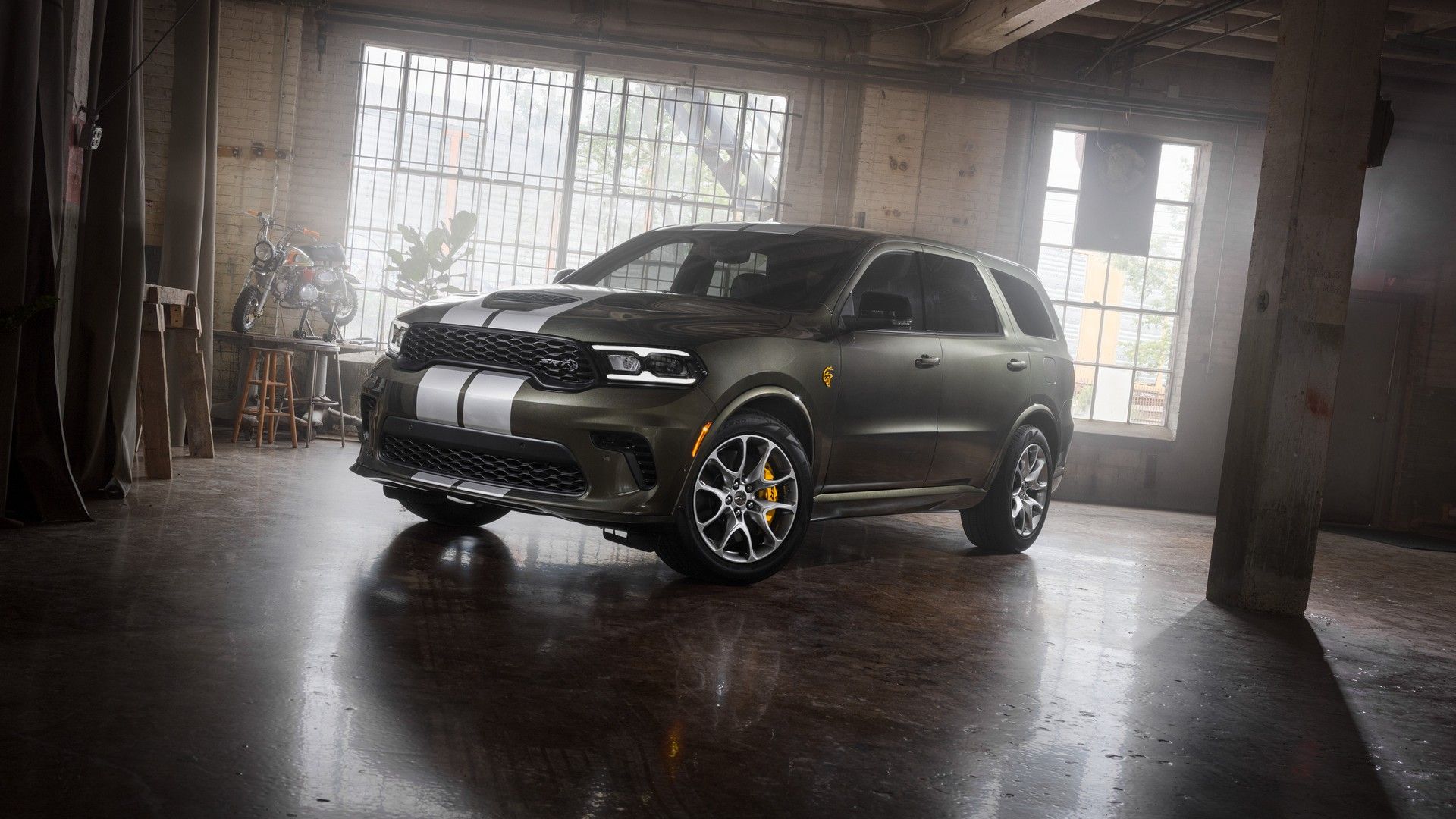 2026 Dodge Charger V8 Why You Won T Buy It Despite The Return 2026 Dodge Durango Srt Hellcat Jailbreak 3 1 