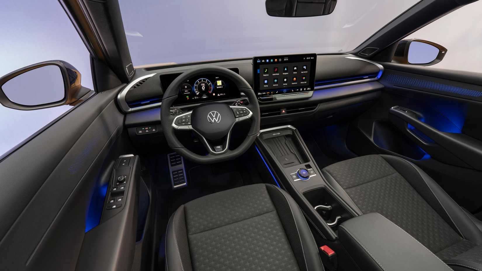 Обновленный Volkswagen T-Roc 2026 с инновационными технологиями и комфортом