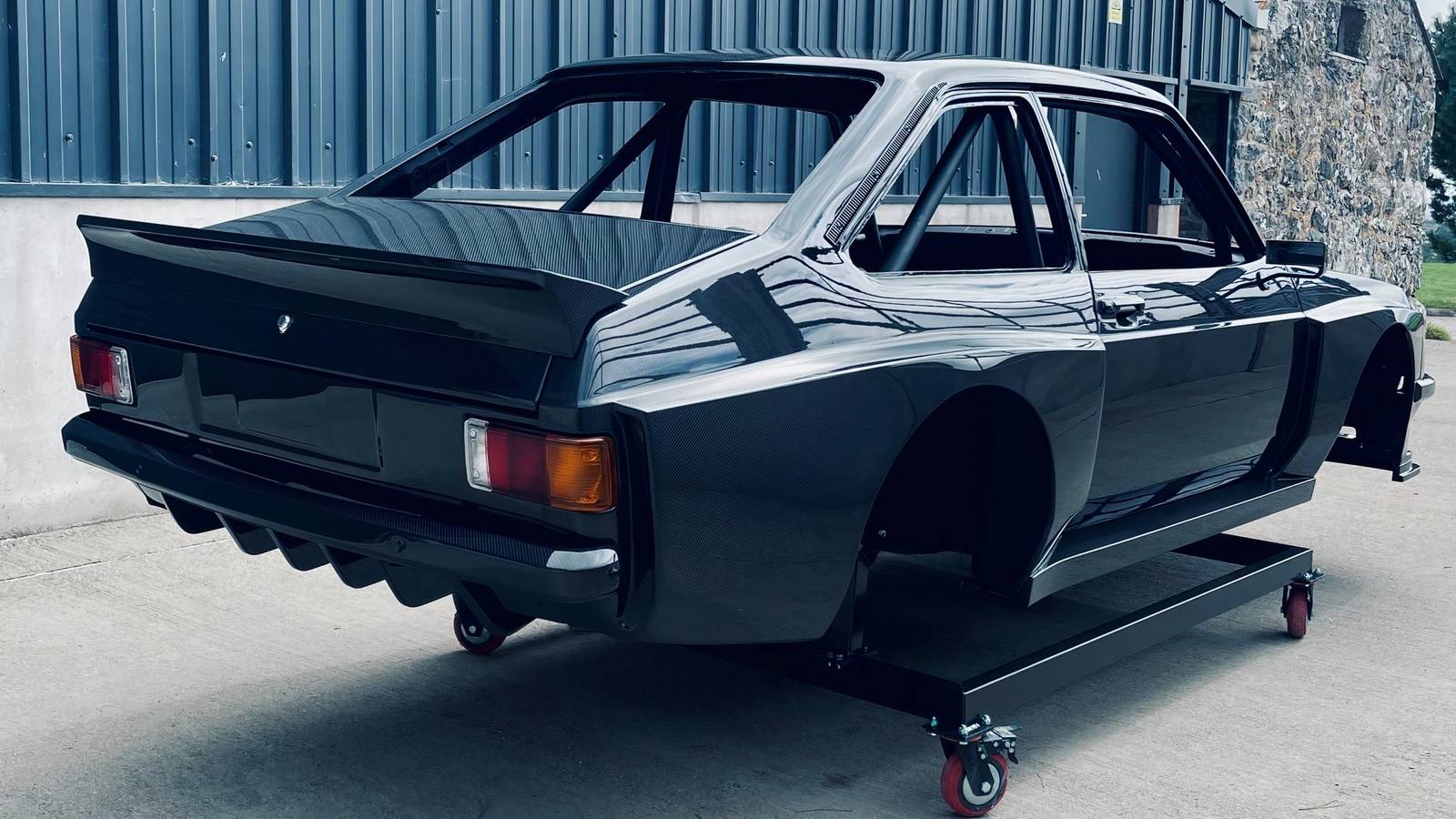 MST Reveals 'Body In Black' Of Carbon Fiber Mk2 EVO-X