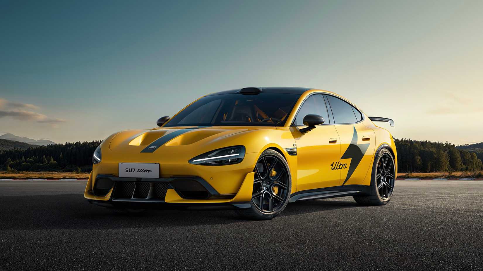 2025 Xiaomi SU7 Ultra front, three-quarter