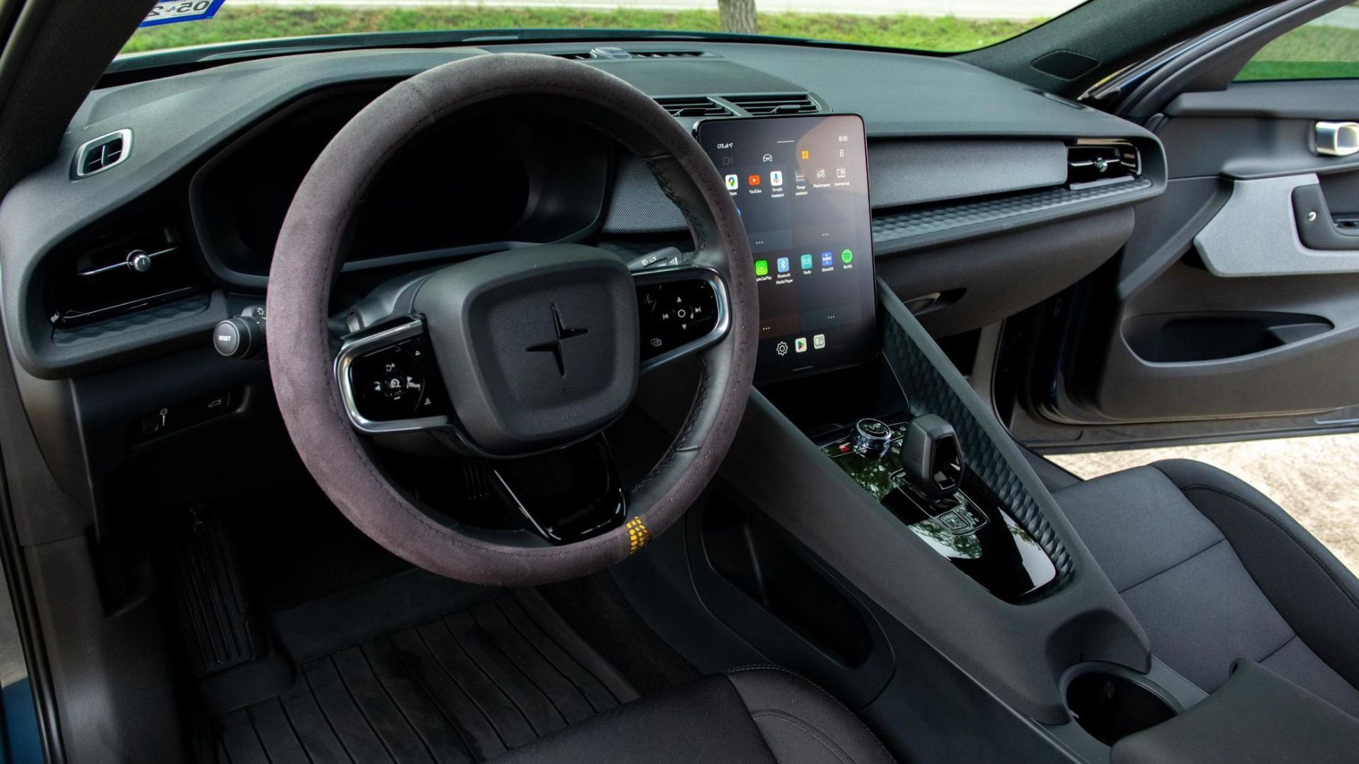 2022 Polestar 2 interior & dashboard