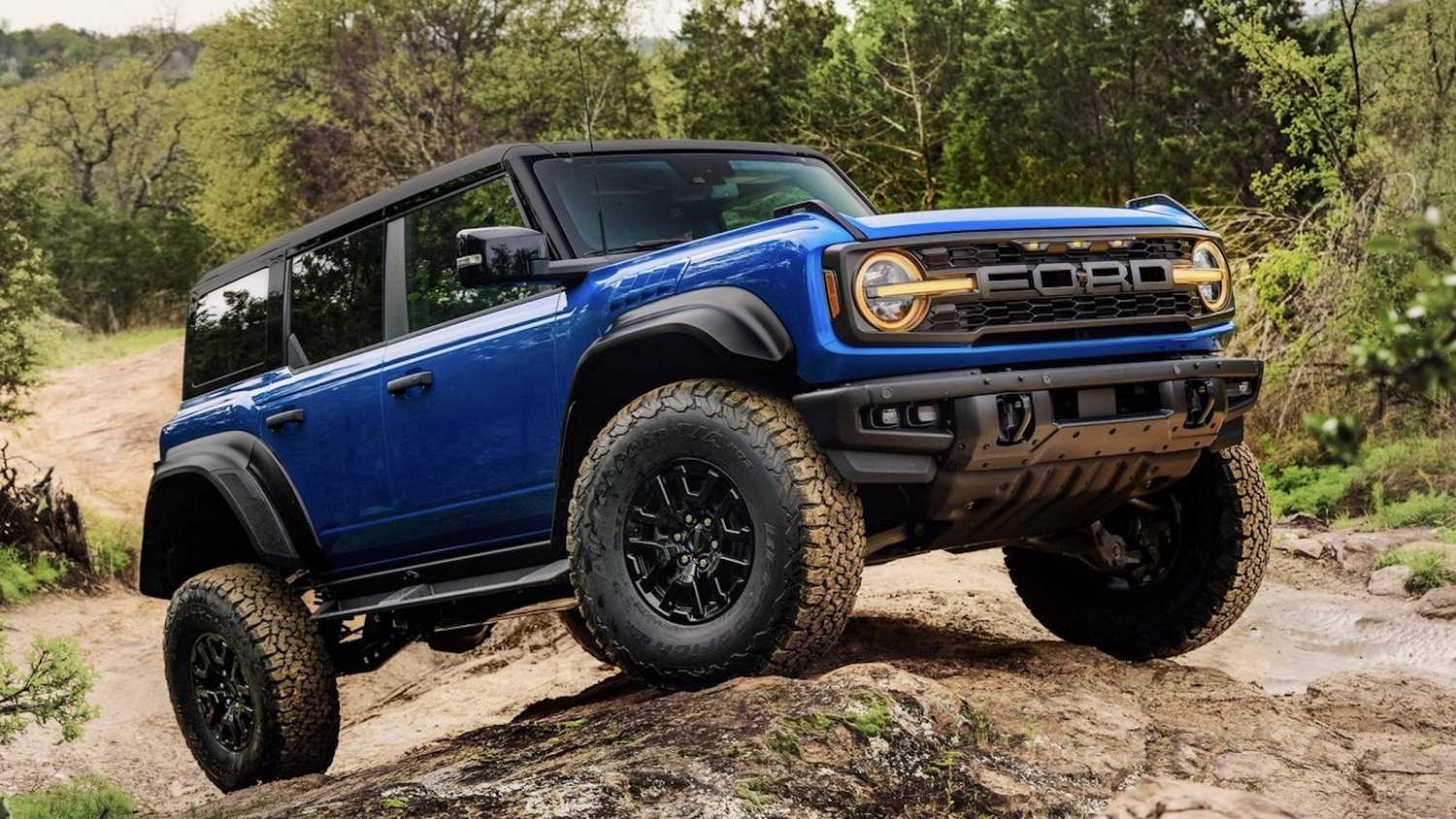 Ford Bronco Raptor 2025 года, вид спереди, в три четверти
