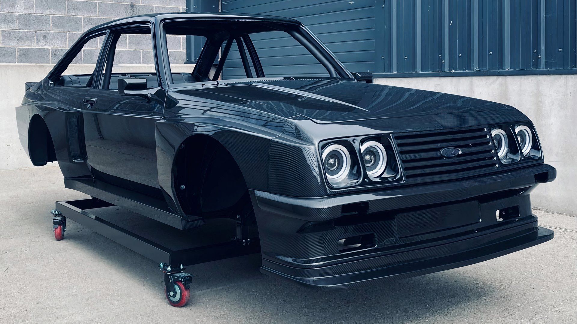 MST Reveals 'Body In Black' Of Carbon Fiber Mk2 EVO-X