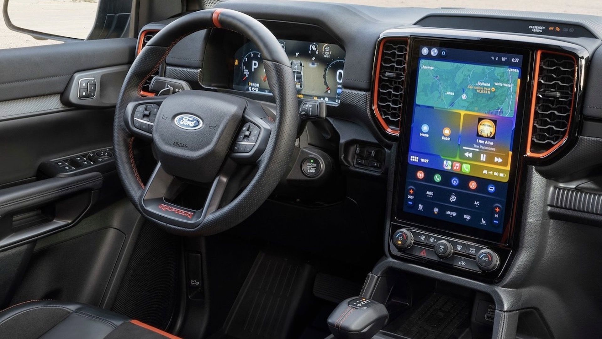 Интерьер Ford Ranger Raptor 2023 года