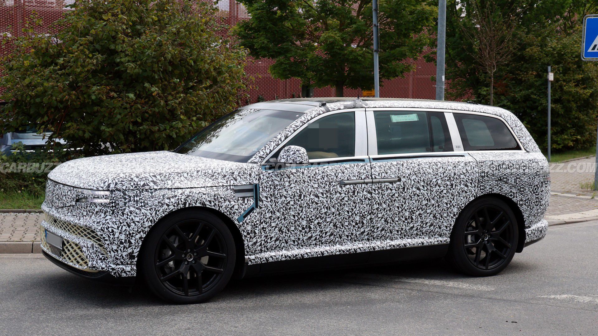 Genesis GV90 Spy Photos (15)