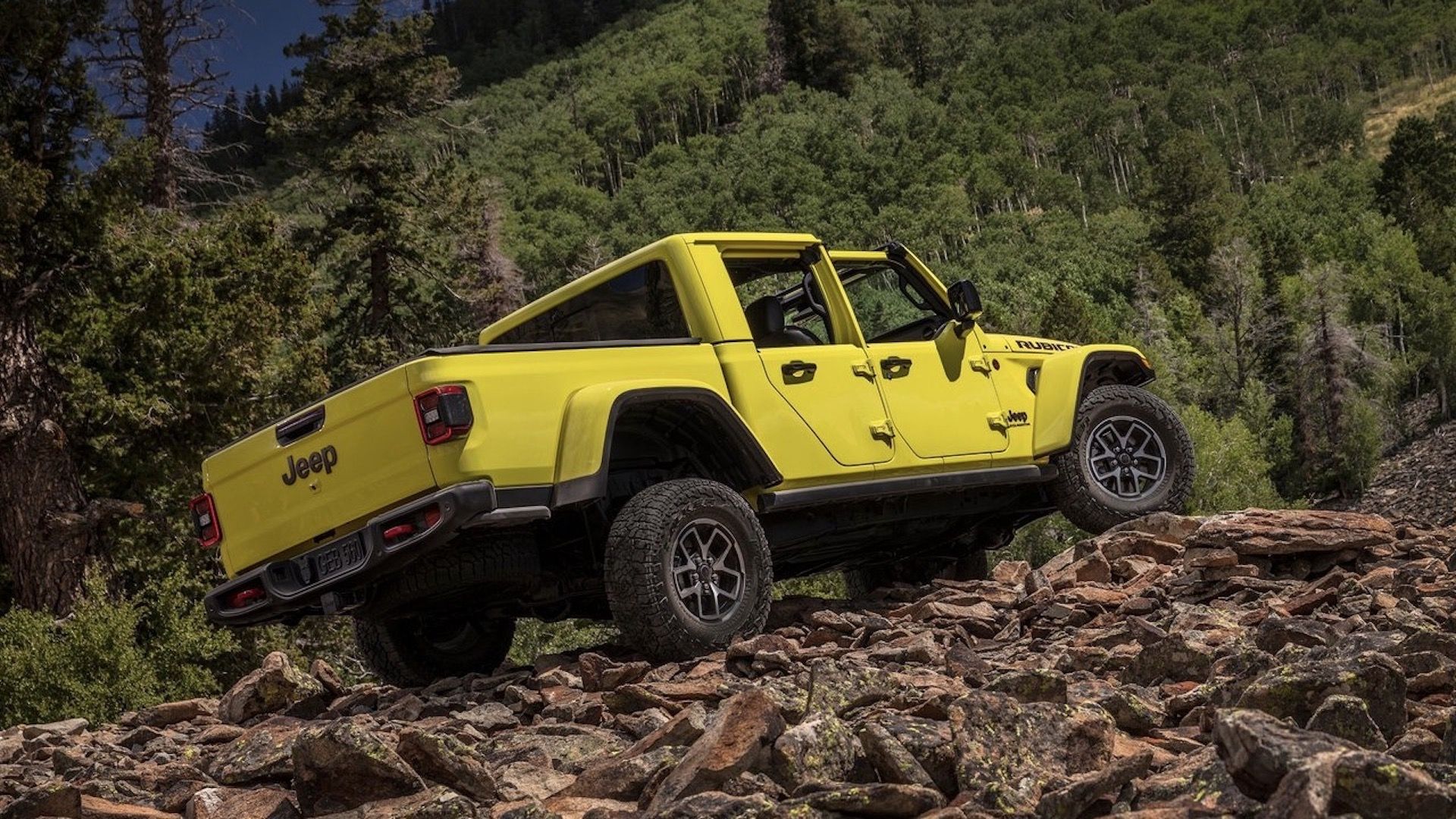 Jeep Gladiator 2024 года, вид сзади, три четверти