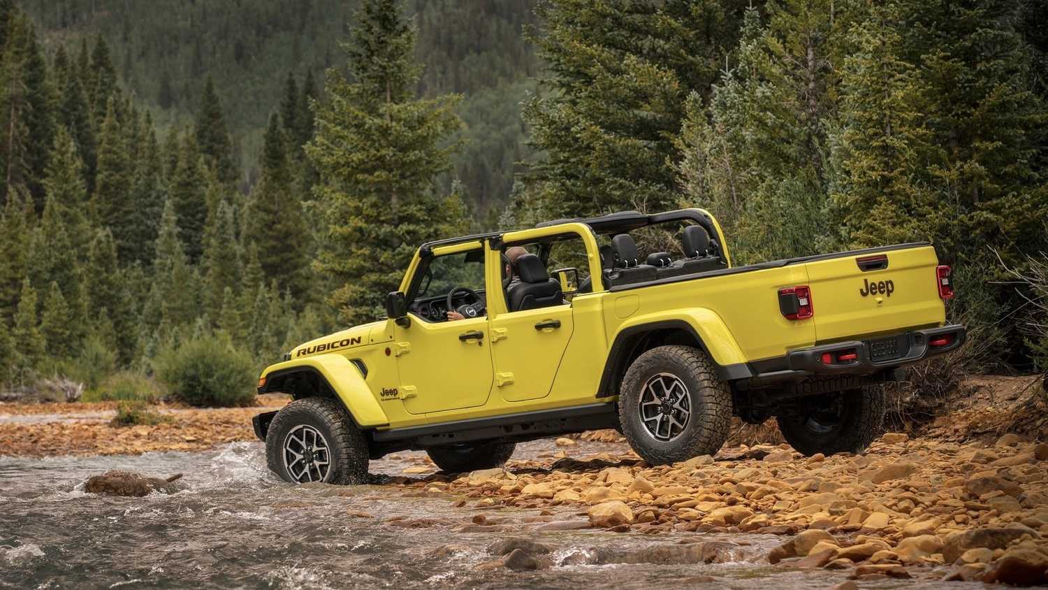 Jeep Gladiator 2024 года, вид сзади, сбоку