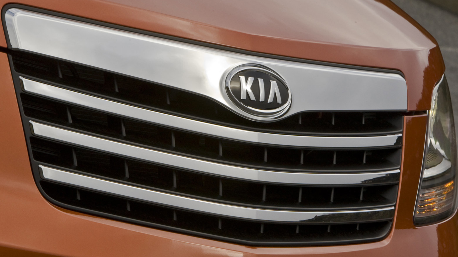 The Kia Borrego Is The Chevy Suburban Fighter You Forgot About, image size:1600x900