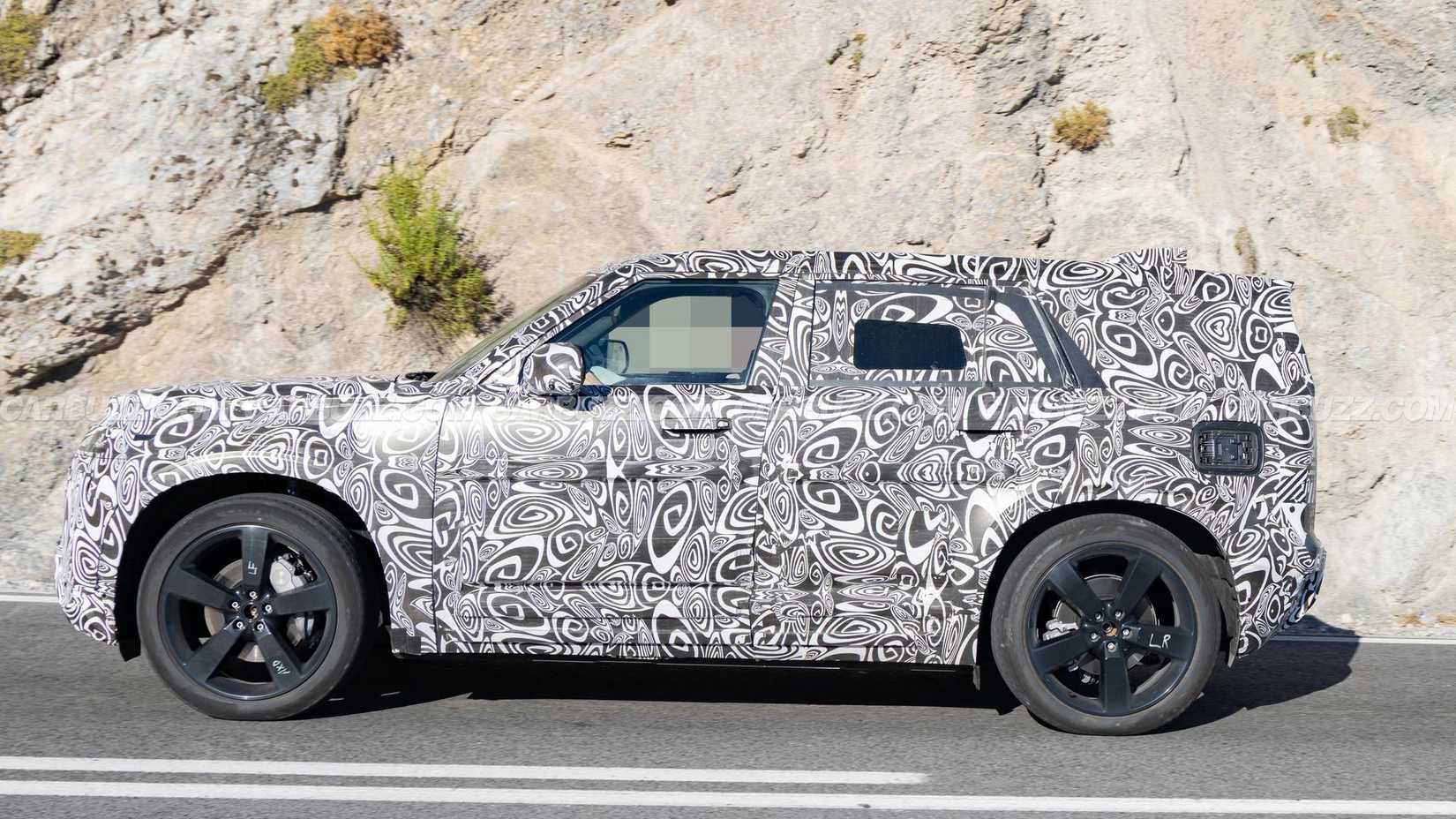 Land Rover Defender Sport Spied Undergoing Hot Weather Testing