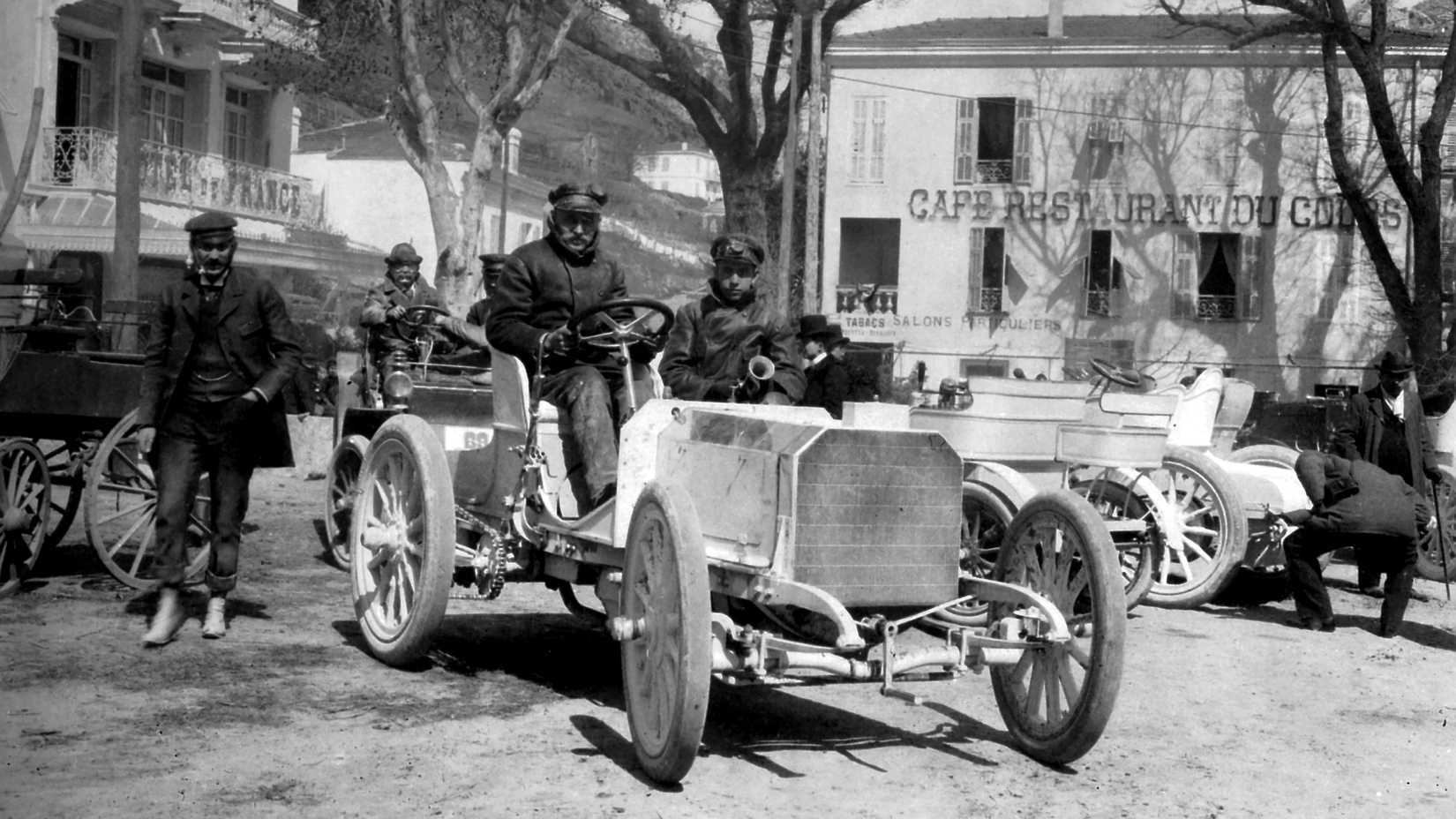 Mercedes Benz Archive (3)