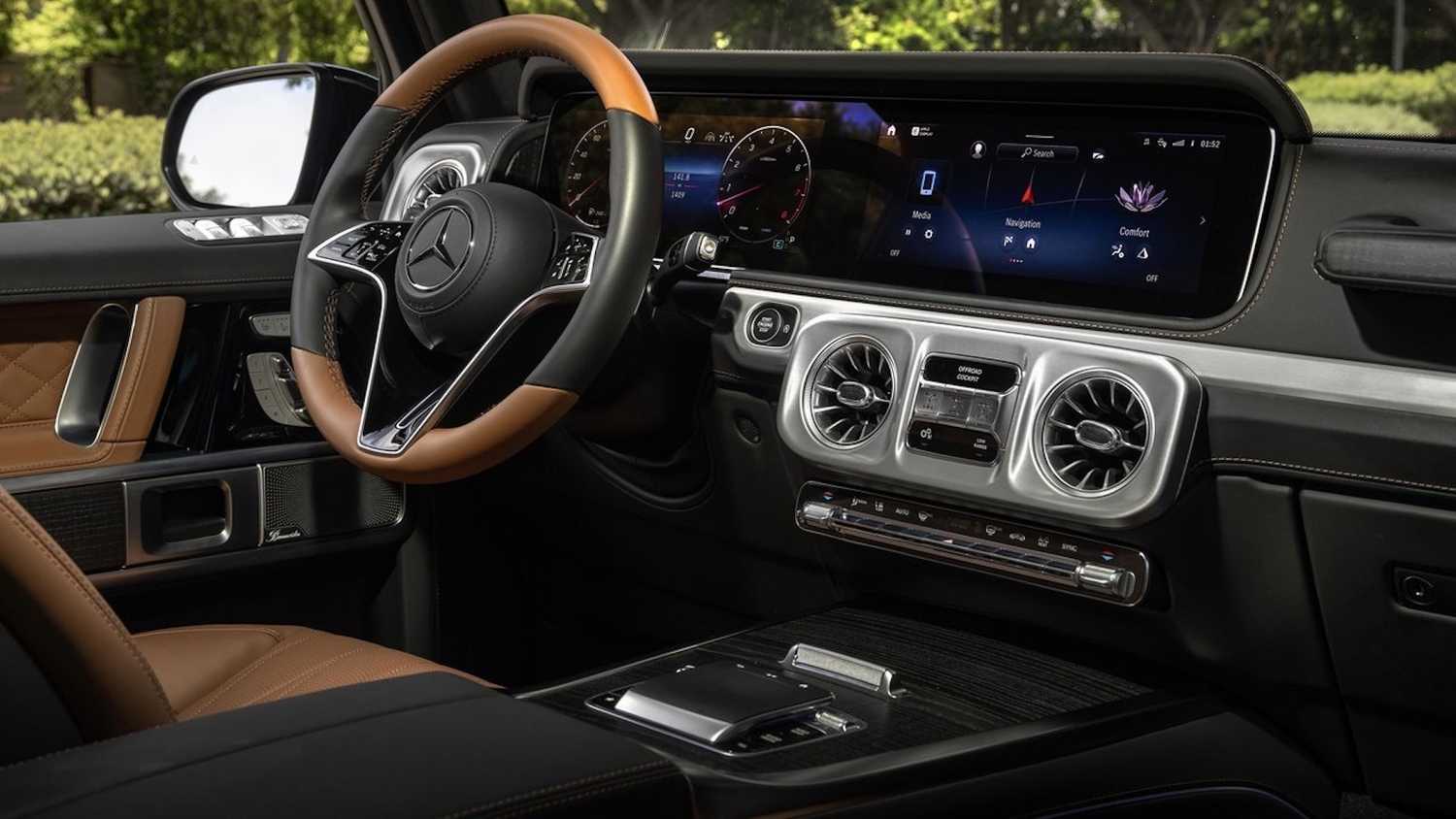 Двигатель Mercedes-Benz G550 2025 года