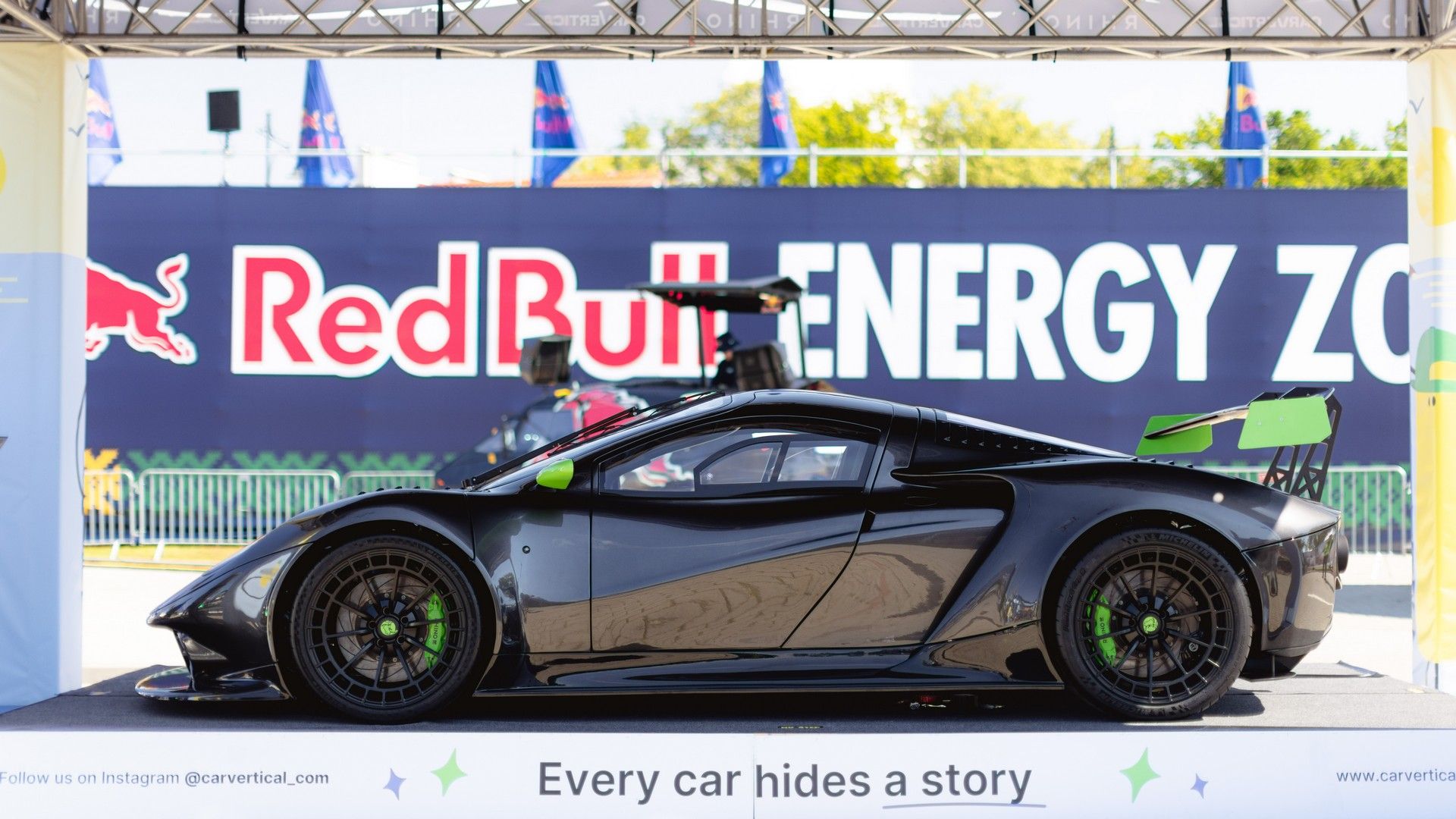 Rhino Racing RR01 Supercar Ready For Production, Now With Ford V8 Power