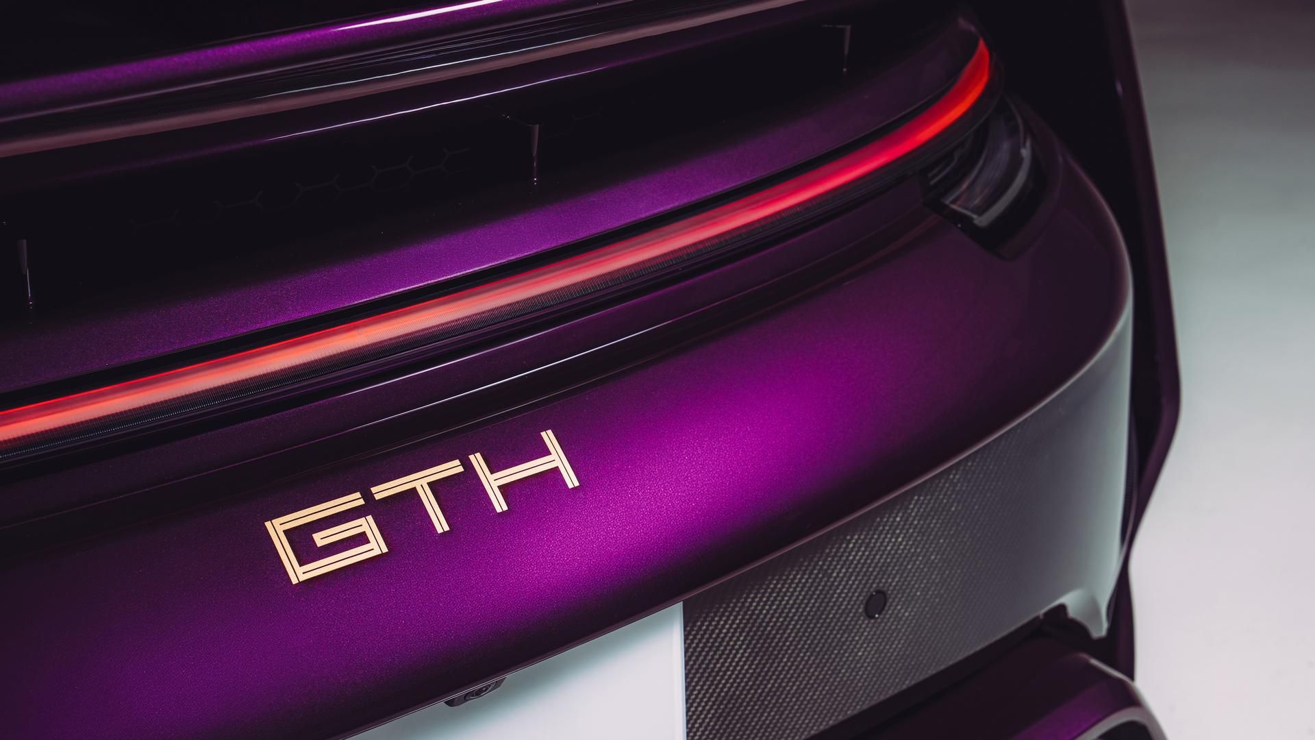 Very First RML GT Hypercar Is A 911-Based Model With 920 Horses And An All-Carbon Body