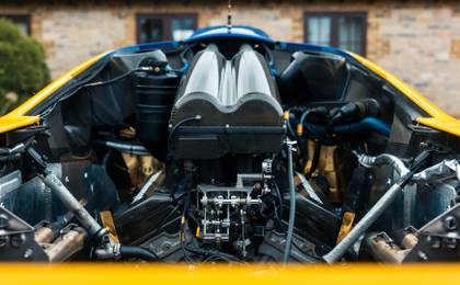 Road legal McLaren F1 GTR Longtail (3)