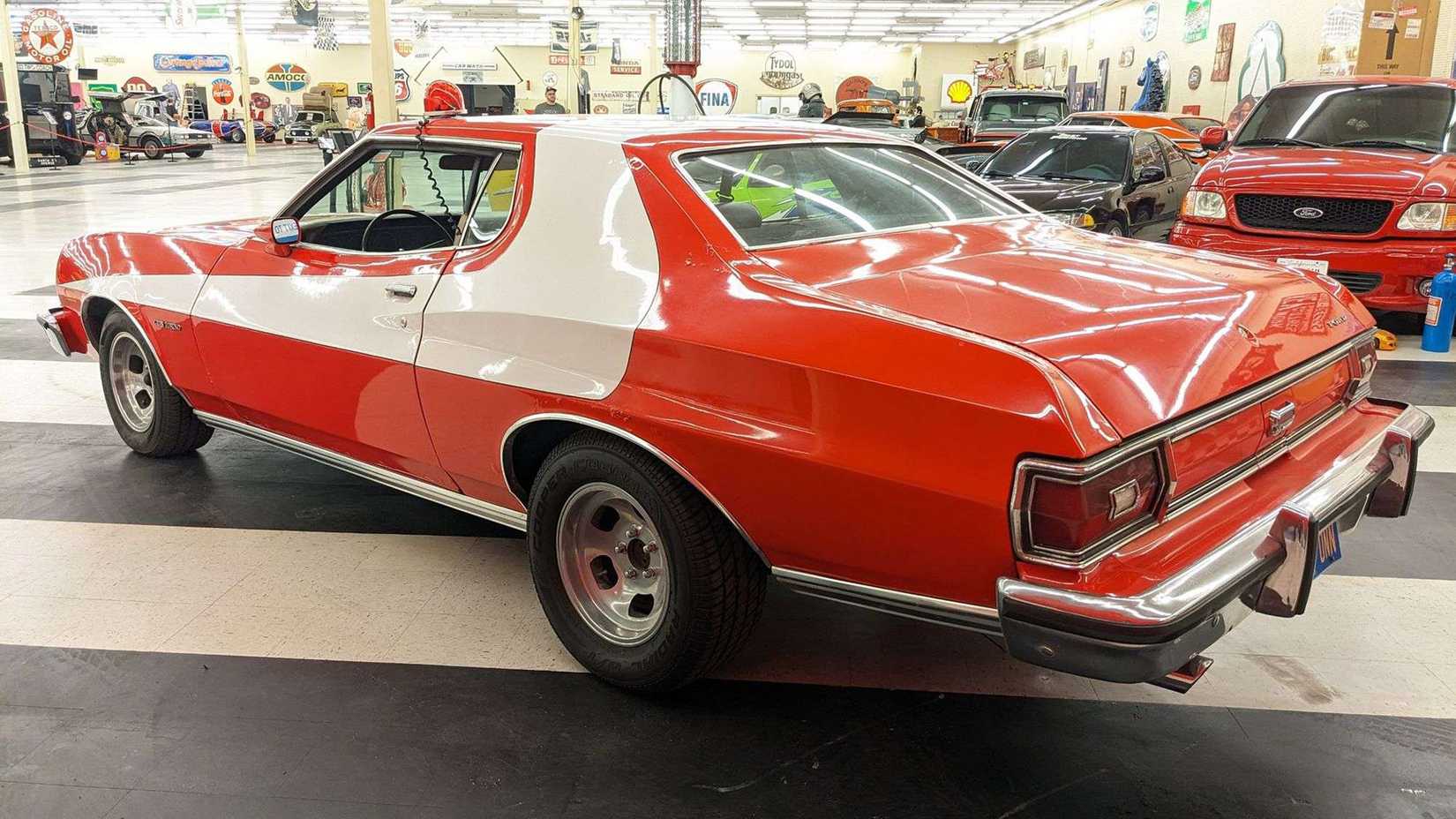 Pop Posters 1974 Gran Torino Starsky & Hutch Poster – 24x36 Inch Reproduction, Unsigned