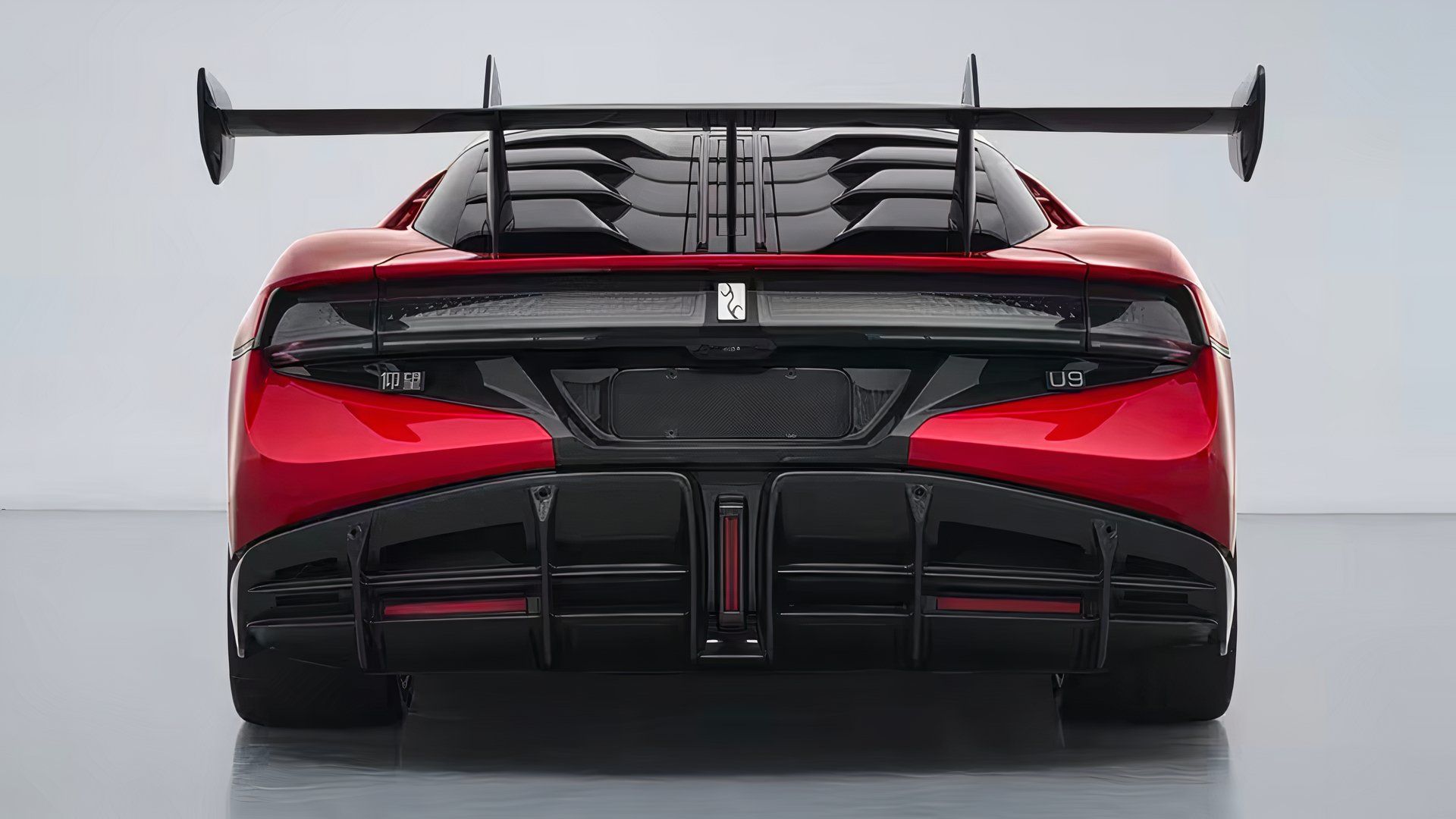 Yangwang-U9-Track-Nurburgring-Edition-01
