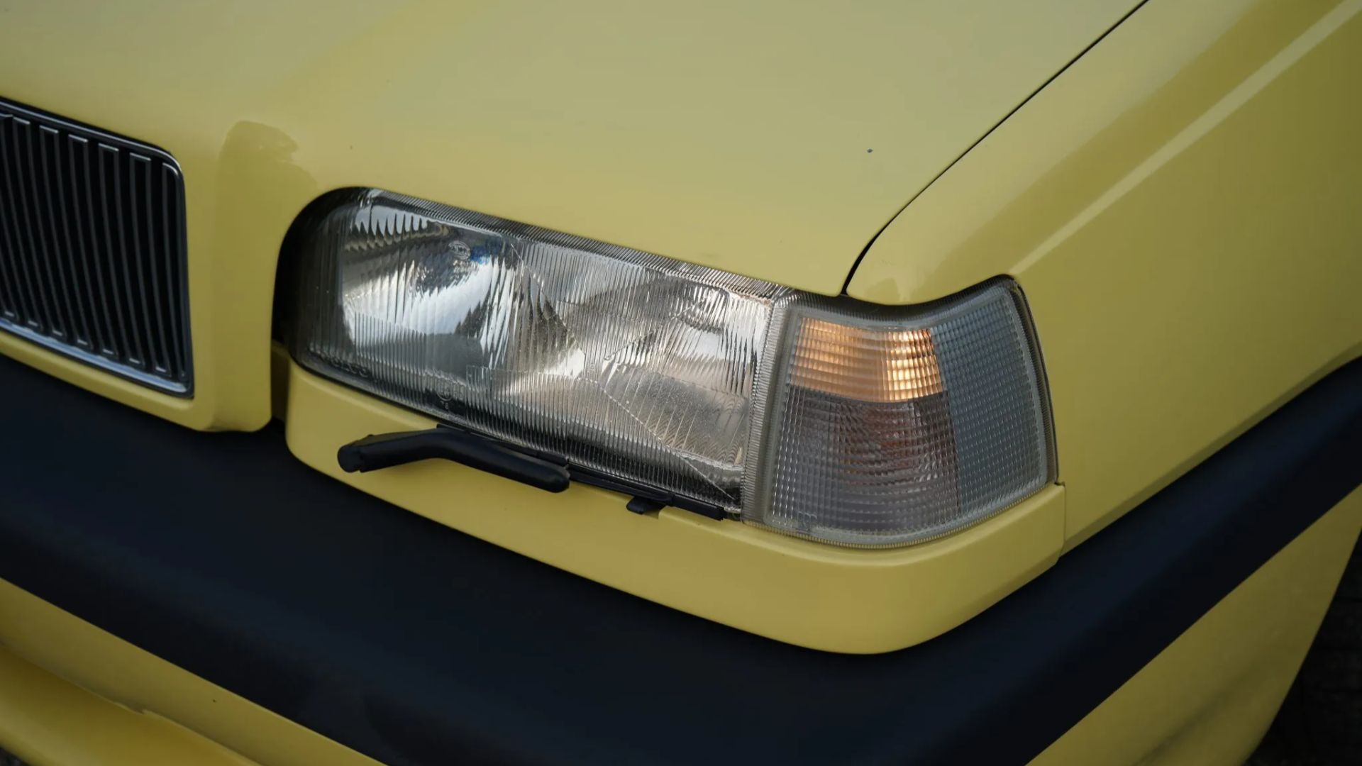 Volvo 850 T5-R: The 30-Year-Old Game-Changer That Redefined the Brand