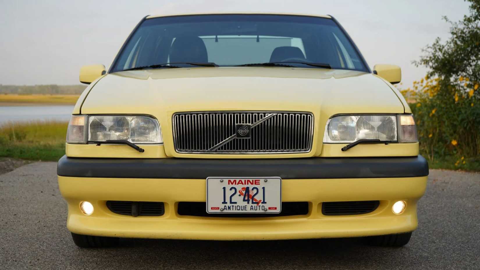 Volvo 850 T5-R: The 30-Year-Old Game-Changer That Redefined the Brand