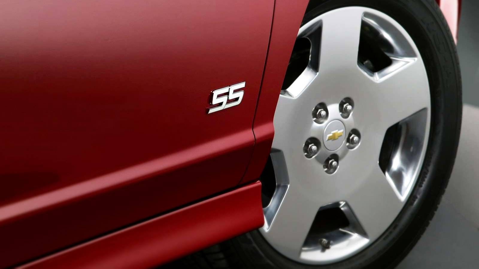 The 2007 Chevy Monte Carlo Packs A Supercharged V8 For A Bargain Price Today