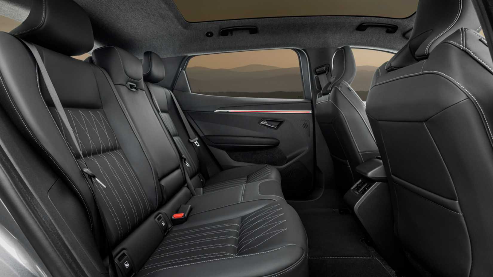 Mitsubishi Eclipse Cross EV новые технологии и дизайн