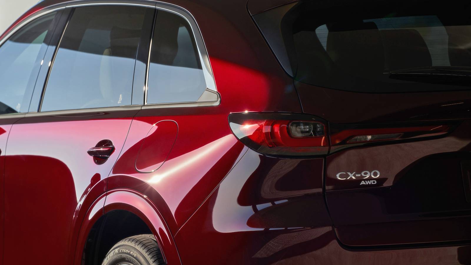 Midsize SUVs With The Best Gas Mileage Ranked For 2026