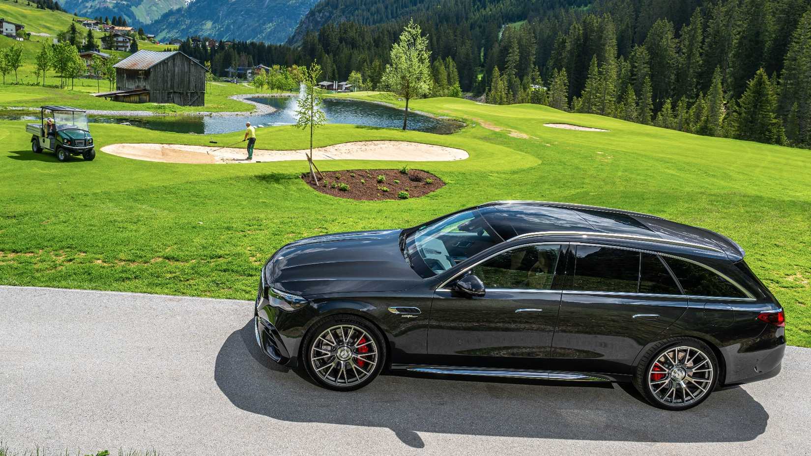 Mercedes-AMG E53 Hybrid Wagon 2026 для США