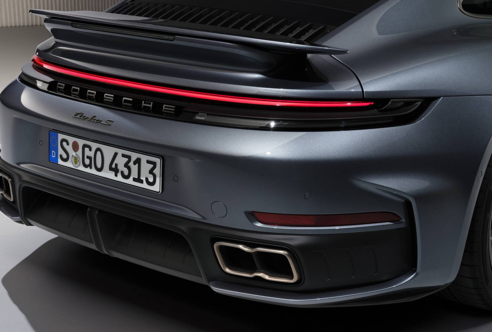 992.2 Porsche 911 Turbo S Unveiled With Hybrid Powertrain And 700 HP