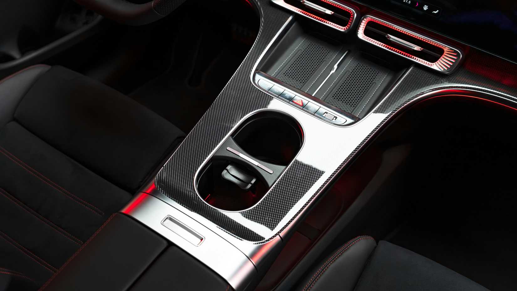 Конзола на Mercedes-Benz GLC 2027