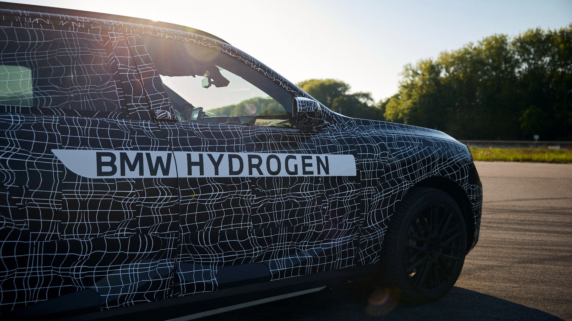 BMW's Genius Hydrogen Idea Was Years In The Making