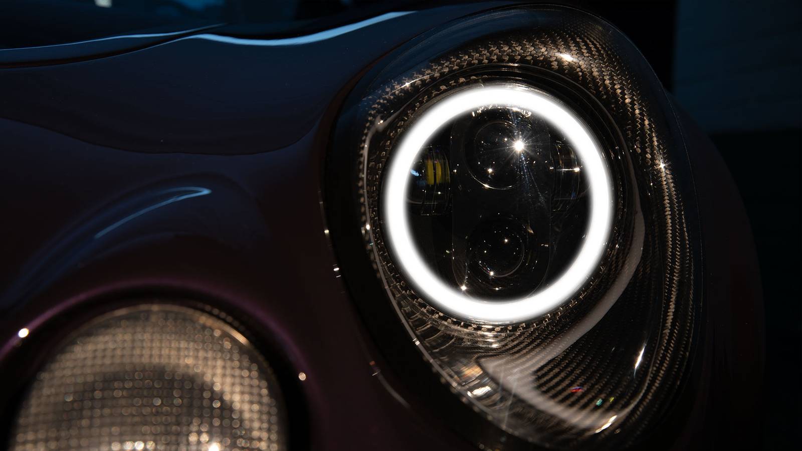 First-Gen Lotus Elise Restomod Borrows McLaren F1’s Central Seating Position First-Gen Lotus Elise Restomod Borrows McLaren F1’s Central Seating Position