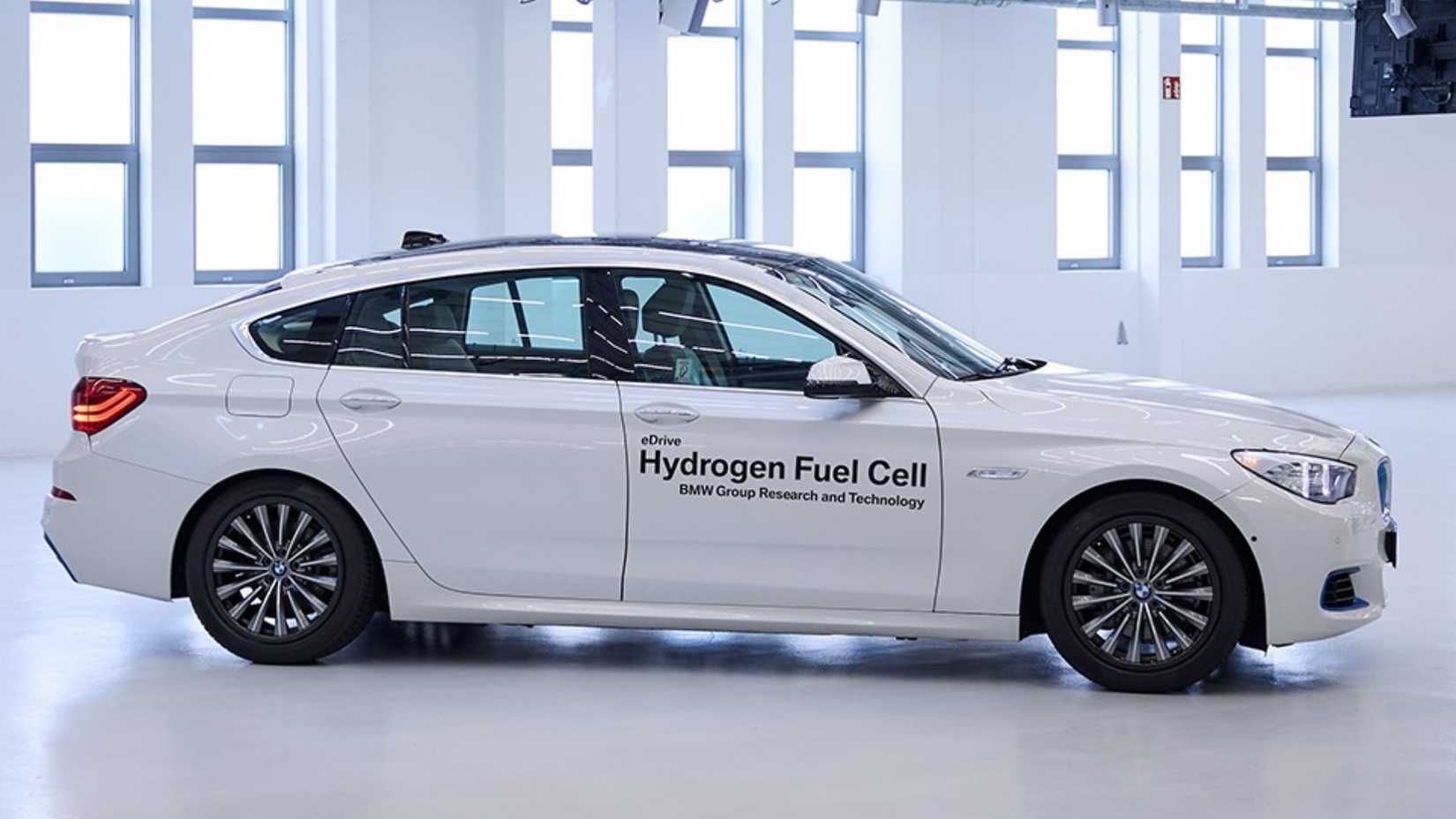BMW запускает водородный X5 2028