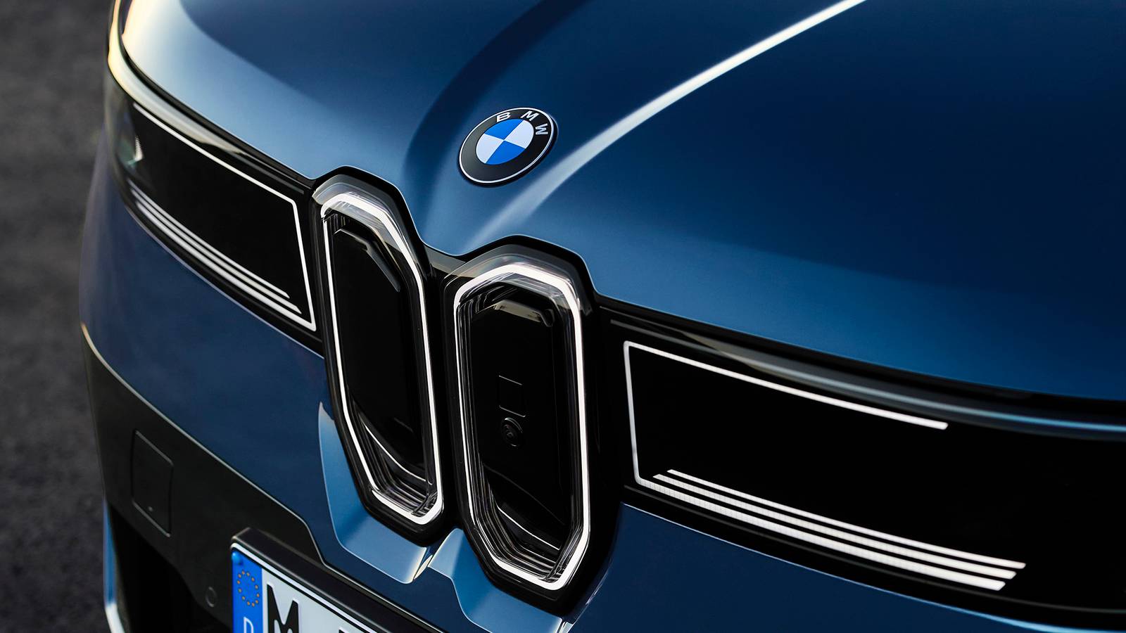 BMW Is Launching A New Logo With Its Neue Klasse Cars