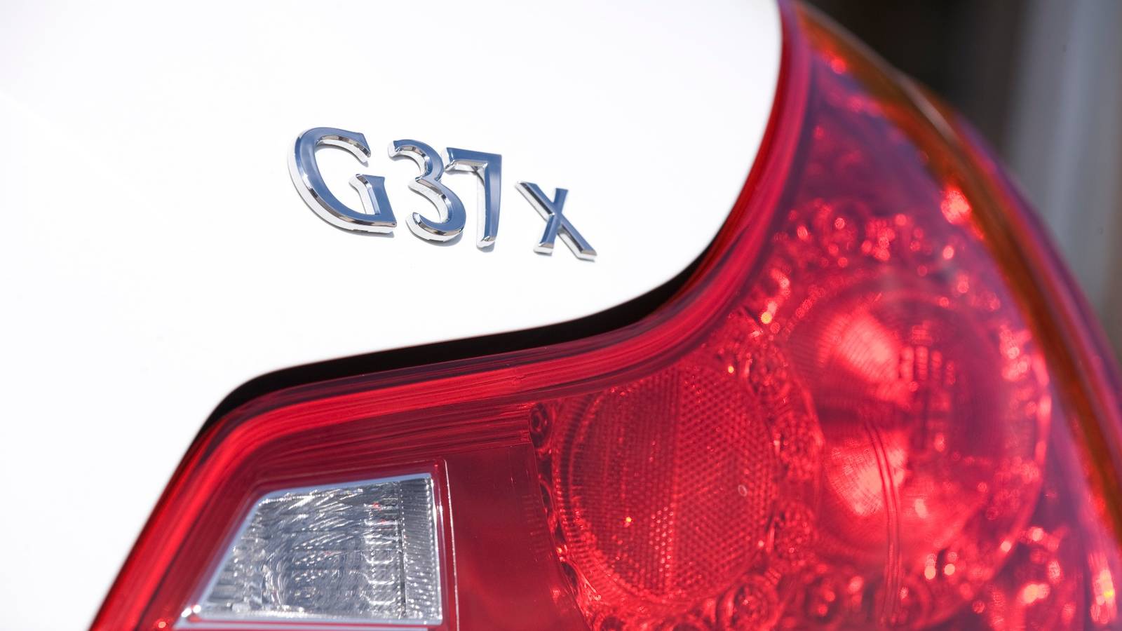 G35 vs. G37: Japanese Sports Coupes Compared