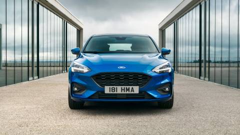 2018 Ford Focus Sedan Pricing, Photos & Specs
