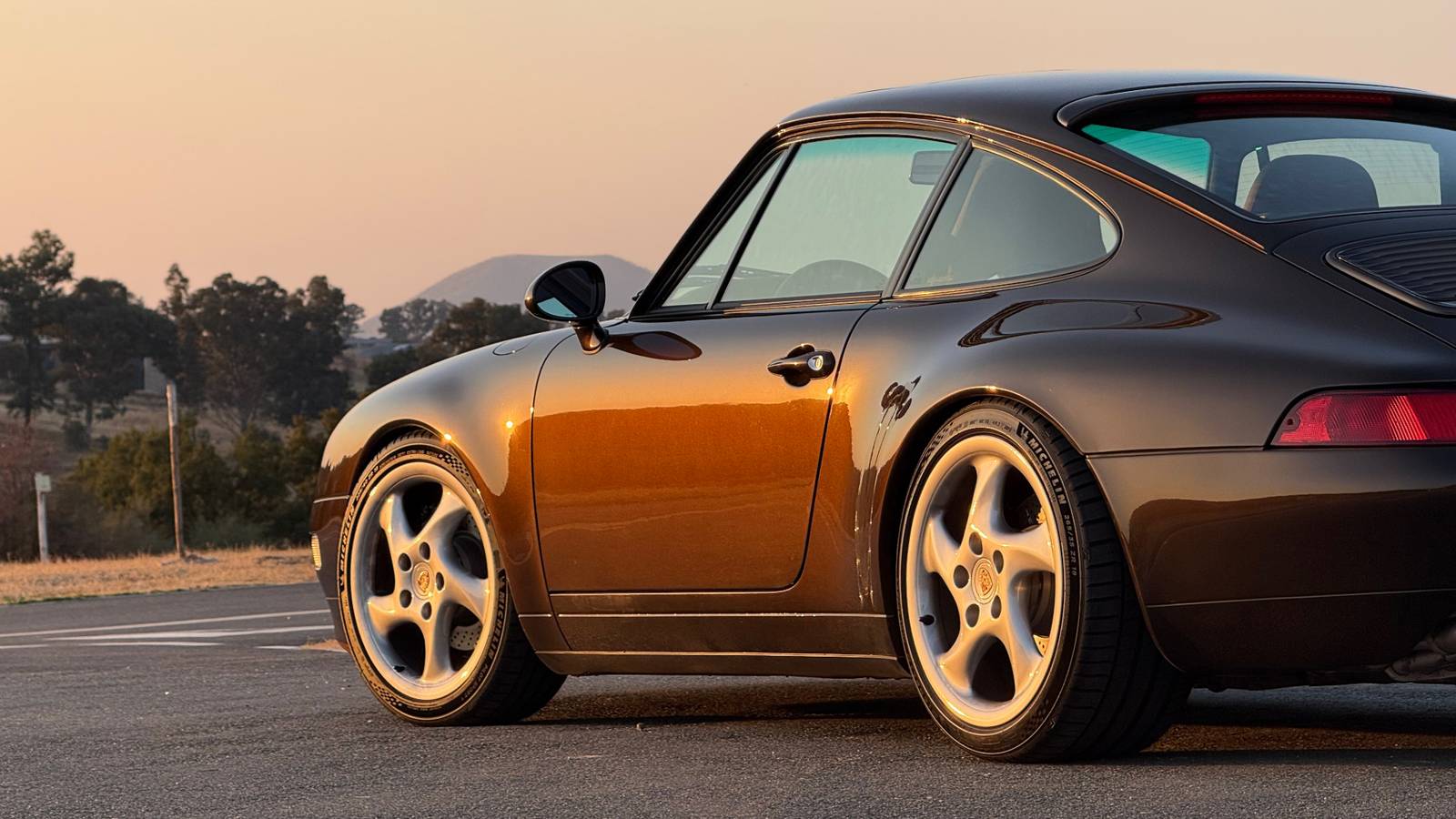 Dutchmann Dutchmann's 993 Porsche Is A Love-Letter To The Narrow-Body 911 ...