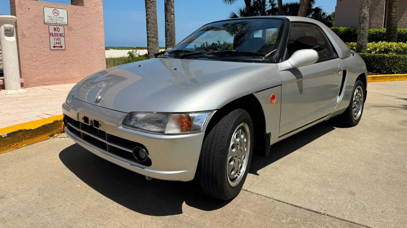 The Honda Beat Roadster Is Like A Pint-Sized NSX For $10,000