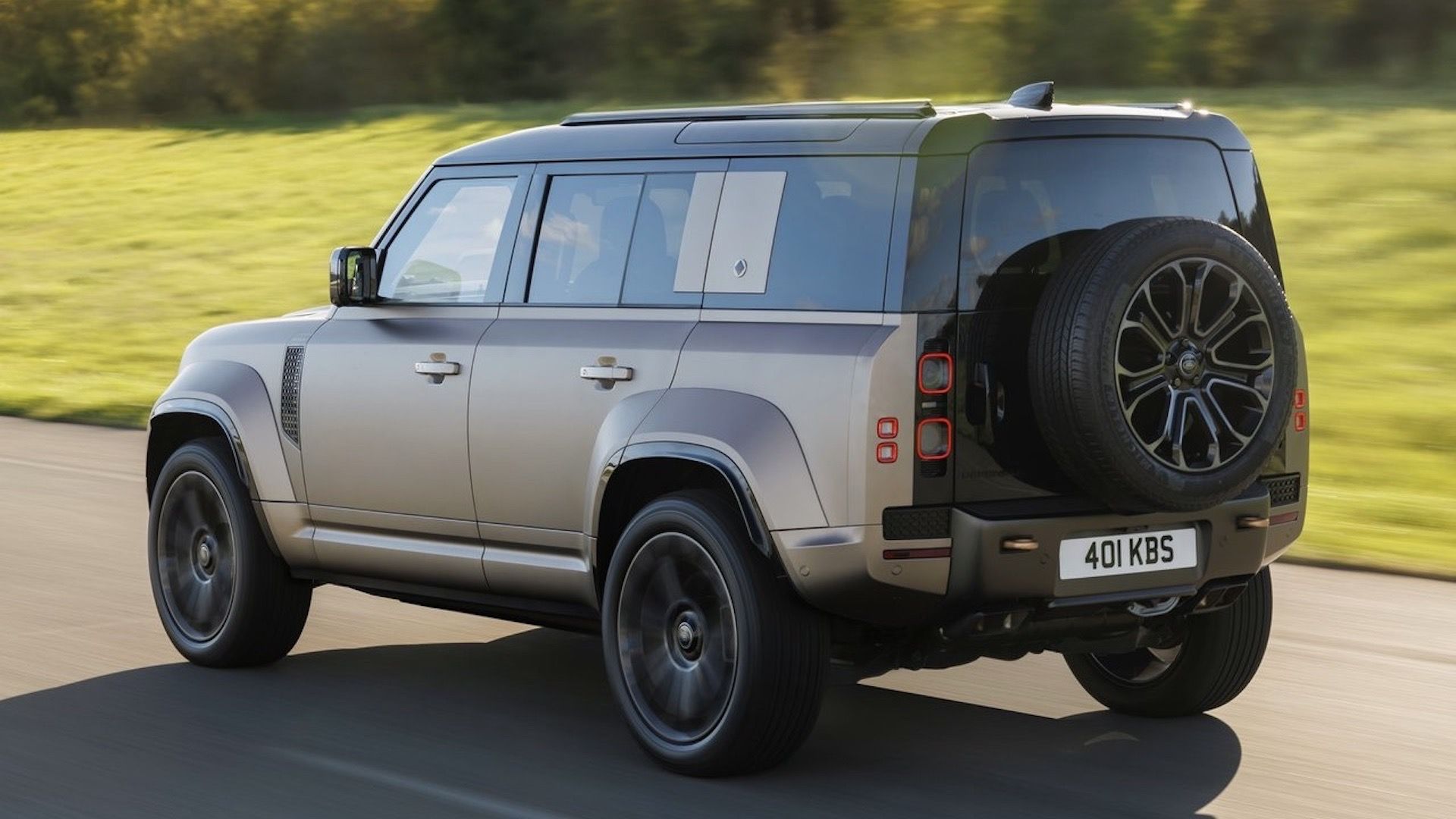V8 SUV Reliability Rankings: 2025 JD Power Dependability Study