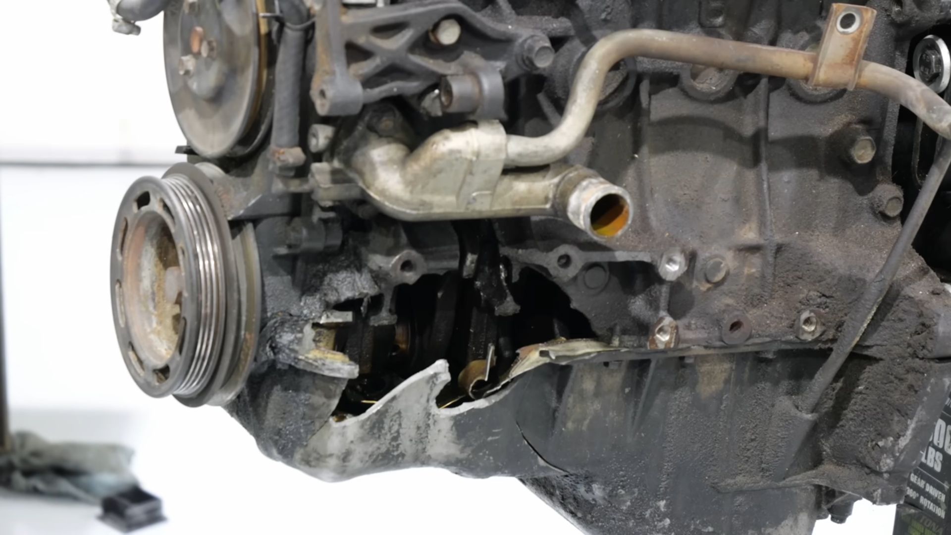 Mazda Miata Engine Teardown Shows Catastrophic Damage From Oil Starvation