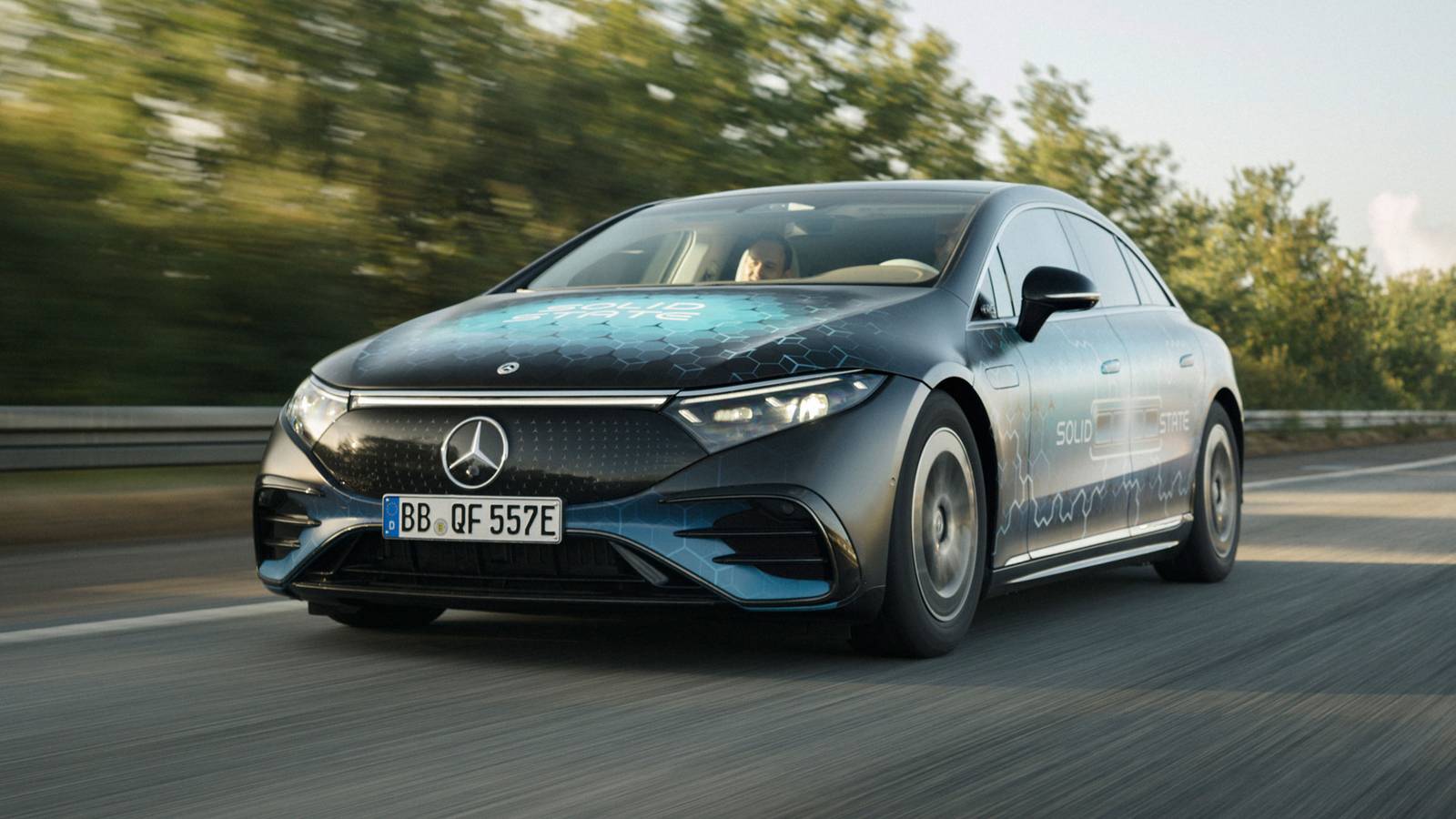 Mercedes-Benz EQS и революция в технологиях аккумуляторов
