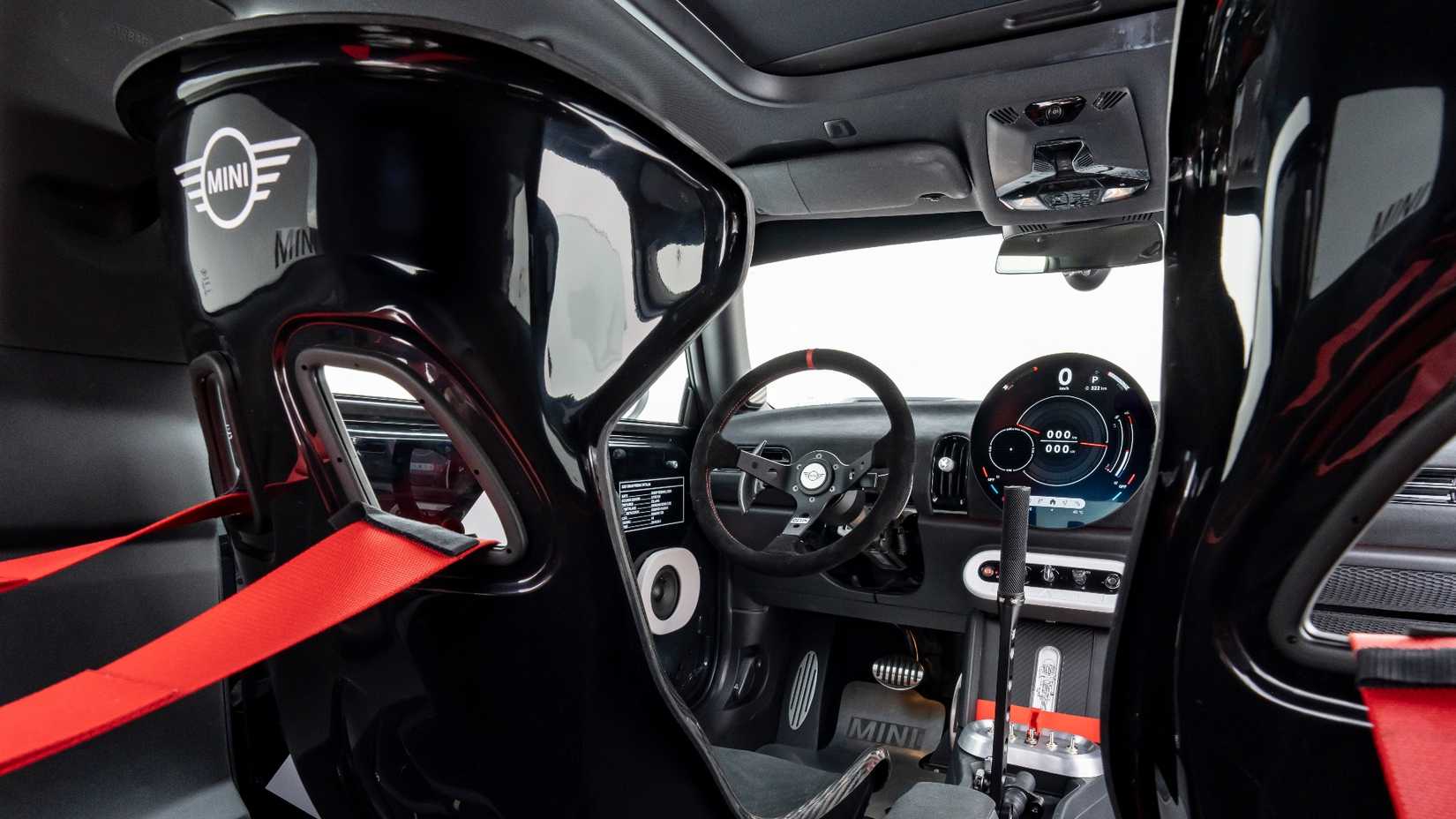 Mini Cooper JCW Deus X Machina IAA 2025 (3)