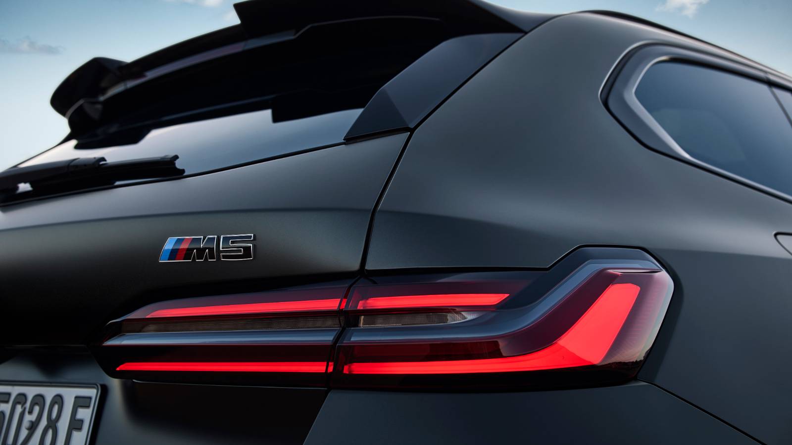 2025 BMW M5 Touring - exterior