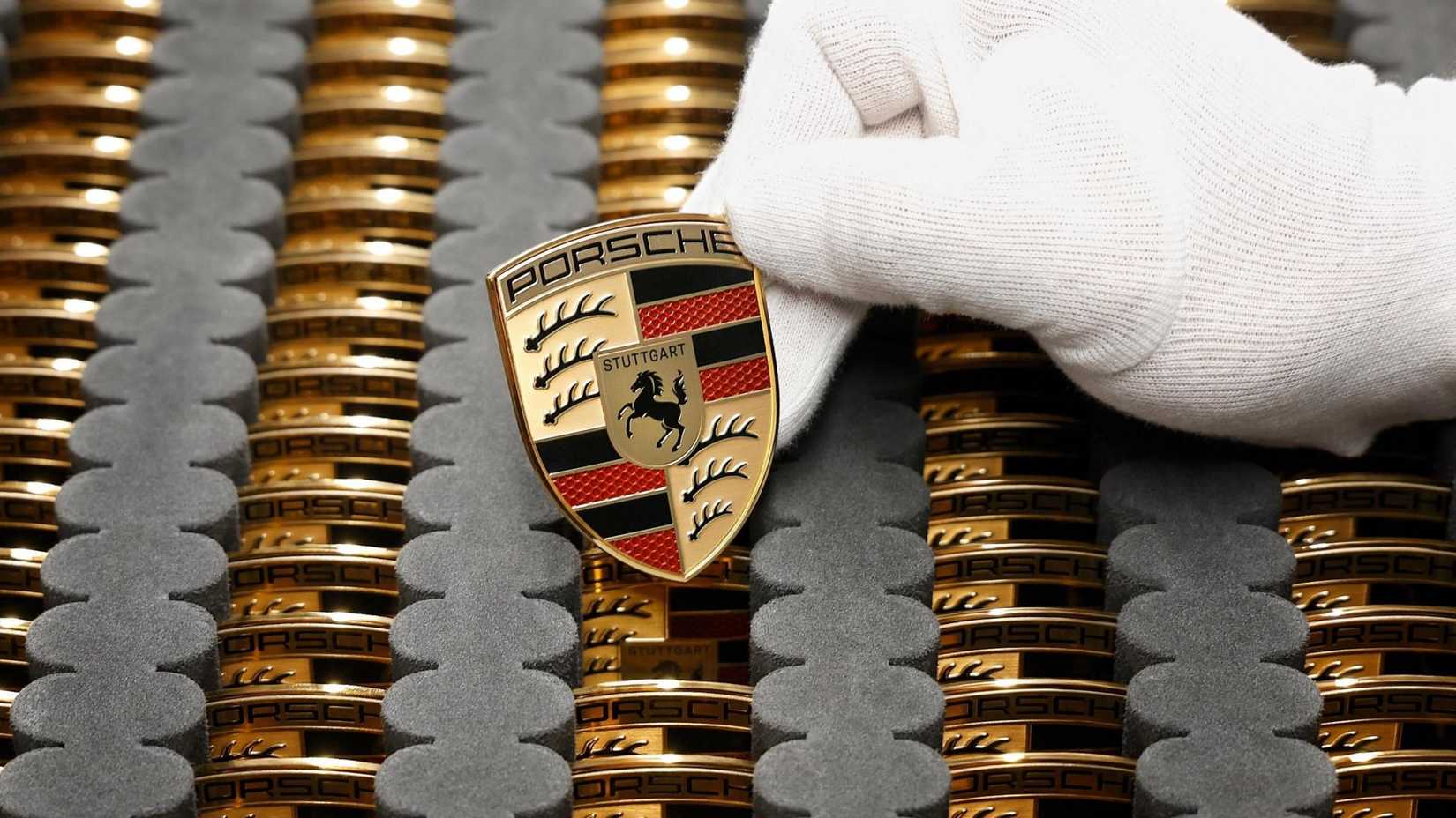 Porsche badge