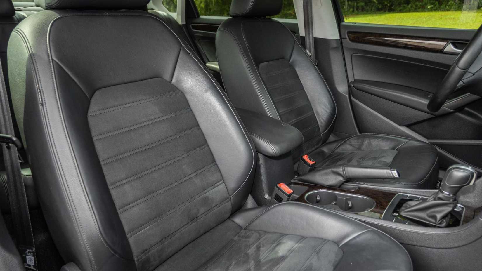 2015 Volkswagen Passat TDI interior
