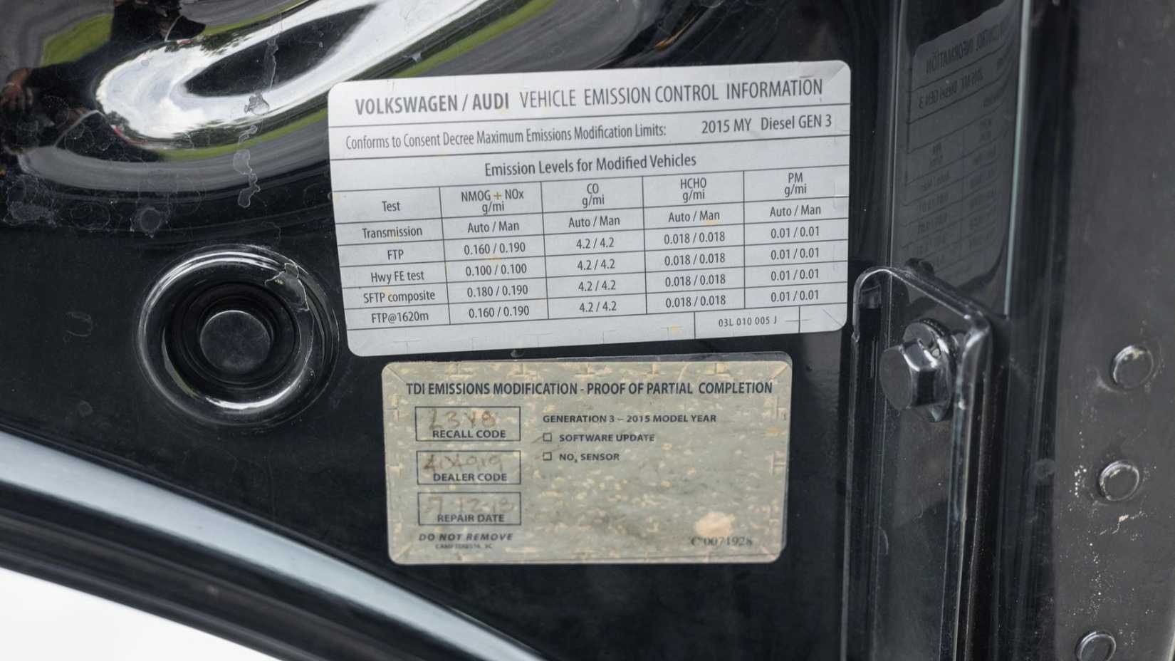 2015 Volkswagen Passat TDI emissions sticker