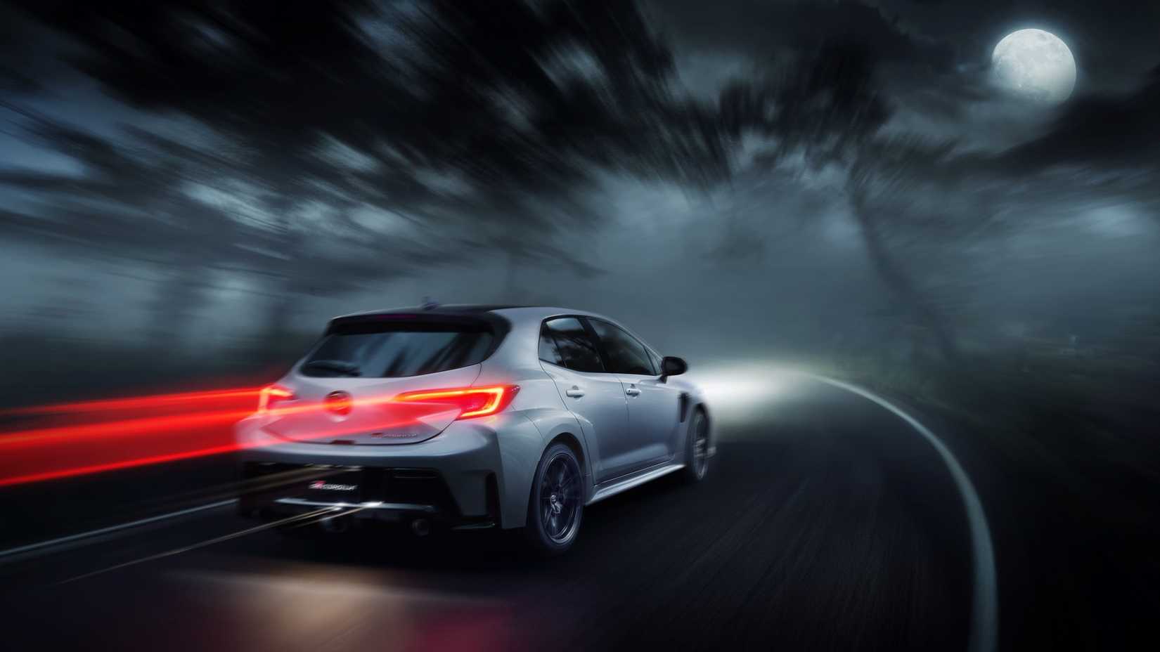 Toyota GR Corolla 2025 — обновленная мощь и динамика